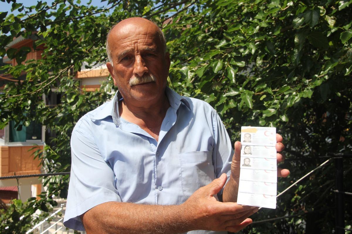 Karakola çağrılınca 5 kişi birden gidiyorlar! Mezar taşları bile aynı 4