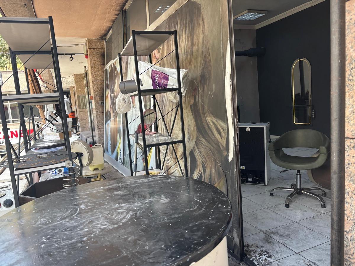 Reddedilince dehşet sa&ccedil;tı! Hayatını yakarım deyip hem d&uuml;kkanı hem arabayı ateşe verdi 1