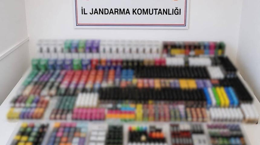Antalya&rsquo;da ka&ccedil;ak elektronik sigara operasyonu