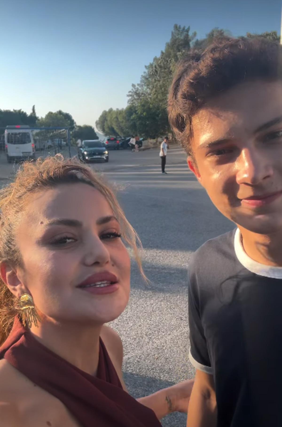 Daha 17 nin Aslı sı Çağan Efe Ak ı öpücüklere boğdu! Tepki çekti 1