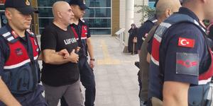&Uuml;nl&uuml; y&ouml;netmen Ezel Akay hakkında karar verildi