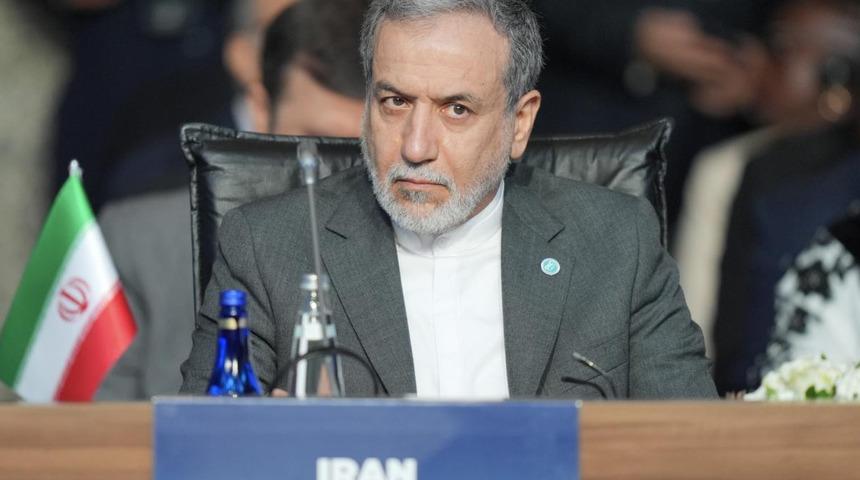 Arak&ccedil;i: "ABD y&ouml;netimindeki bazı kişiler başlarını kuma g&ouml;mm&uuml;ş durumda"
