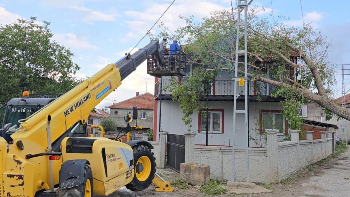 Samsun da şiddetli sağanak ve dolu zarara yol a&ccedil;tı 1