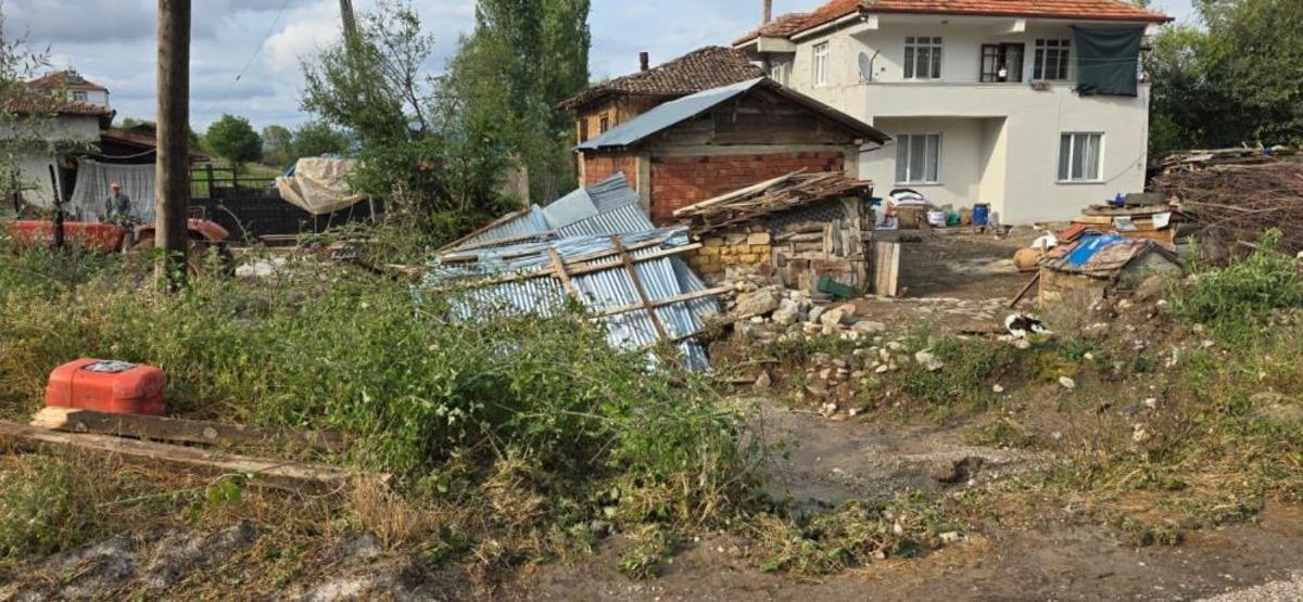 Samsun da şiddetli sağanak ve dolu zarara yol a&ccedil;tı 2