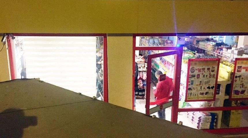 Kağıthane&rsquo;de Silahlı Market Soygunu