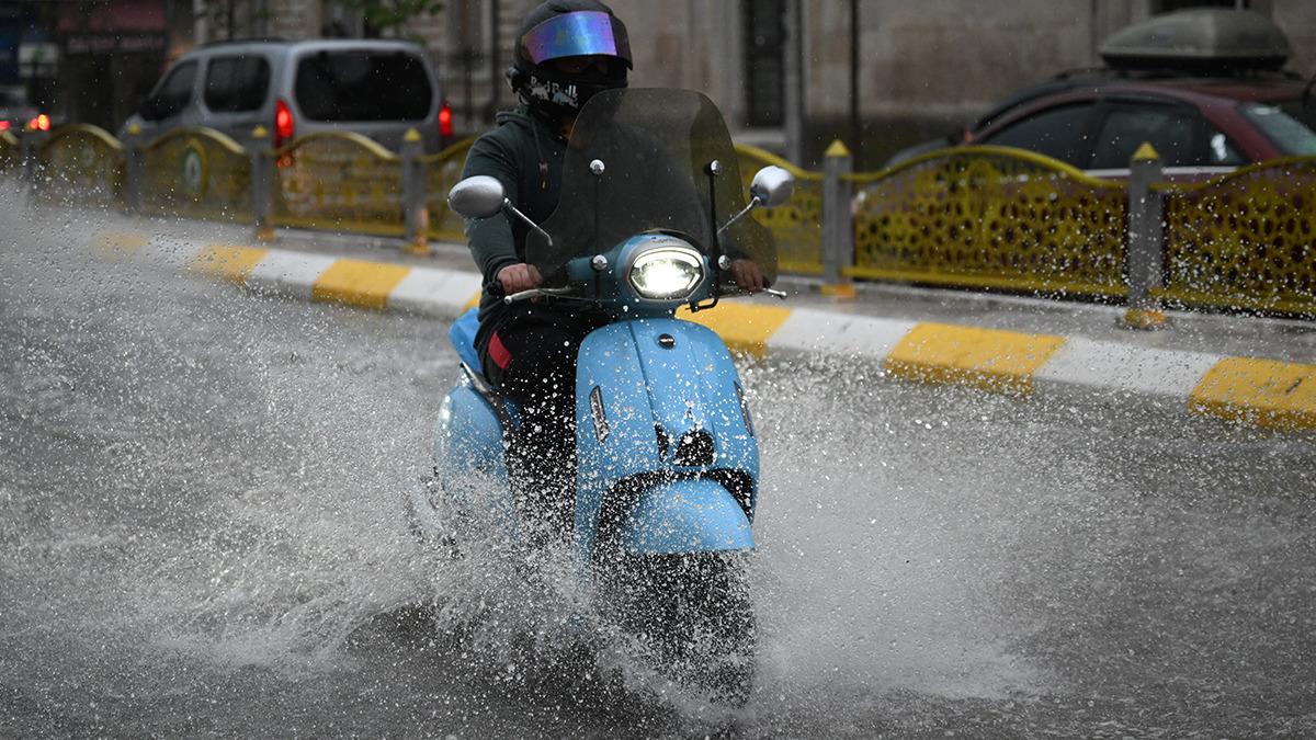 Dikkat! Hava durumu bir anda değişecek; Sağanak ve fırtına geliyor 3