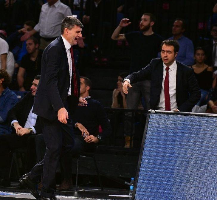 Thy Euroelague: Anadolu Efes: 81 - Panathinaikos: 82 G4