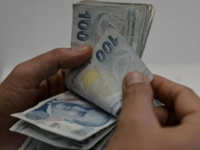 AK Partili eski bakandan emeklileri heyecanlandıran &ccedil;ıkış!