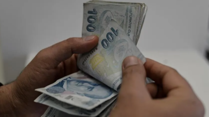 AK Partili eski bakandan &ccedil;ağrı! Emekli maaşlarında yeni d&ouml;nem mi?