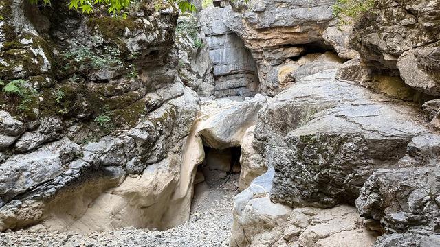 5 ay önce suyla dolmuştu! Doğa harikası kanyon yeniden kurudu