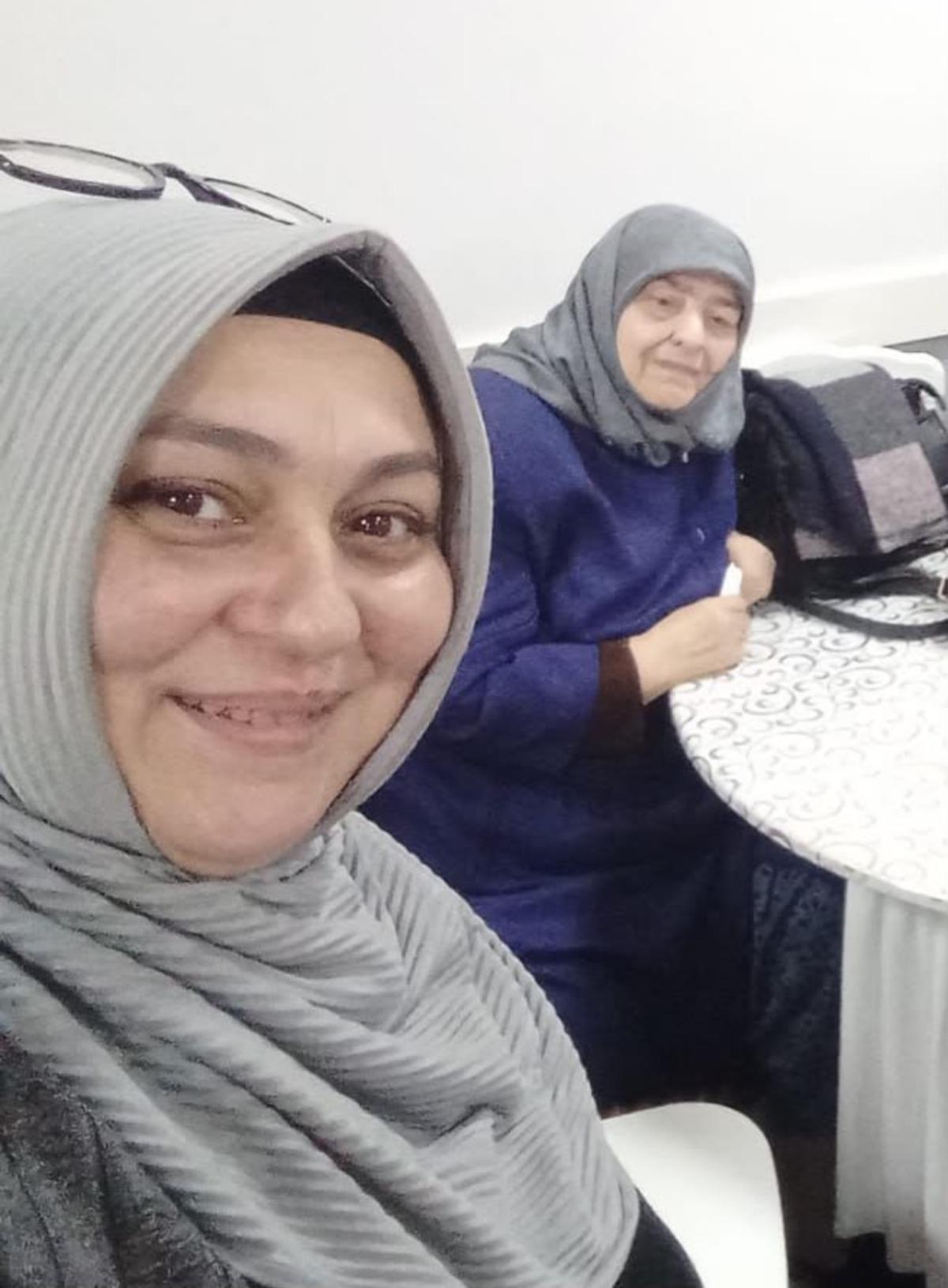 Kanlı selfie! Önce poz verdi ardından boğazını kesti: Bursa da korkunç olay 1