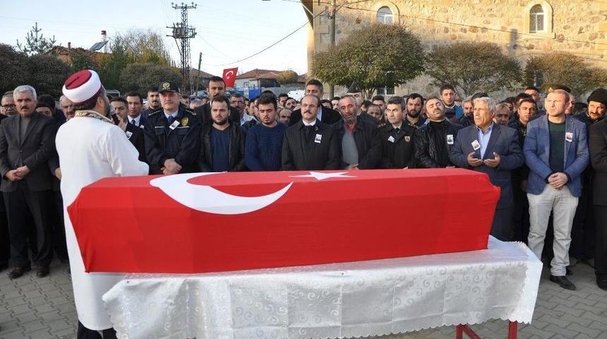 Kazada Hayatını Kaybeden Uzman &Ccedil;avuş Toprağa Verildi