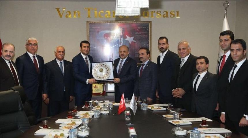 Başbakan Yardımcısı Fikri Işık&rsquo;tan Vantb&rsquo;ya Ziyaret