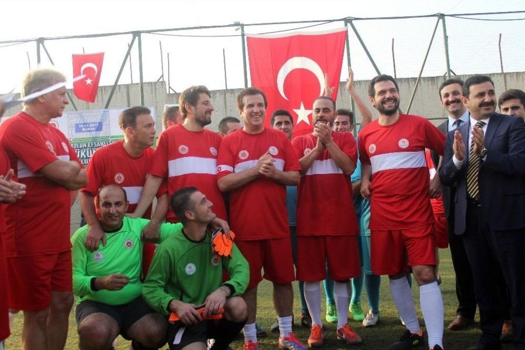 Efsaneler Mahkumlarla Ma&ccedil; Yaptı