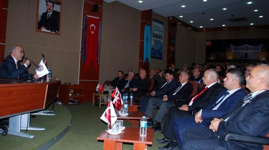 T&uuml;rk Ocakları Genel Başkanı &Ouml;z, Salihli&rsquo;de Konferansa Katıldı