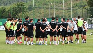 Beşiktaş, Midtjylland ma&ccedil;ının hazırlıklarına ara vermeden başladı