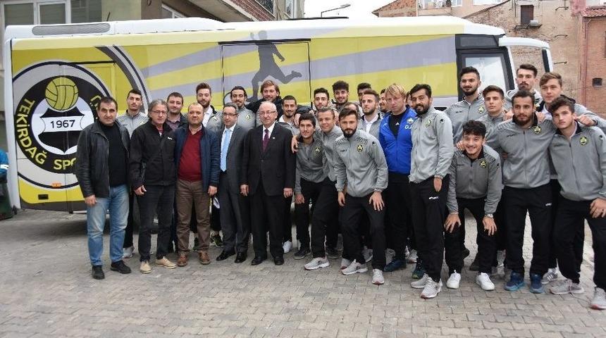 Başkan Albayrak&rsquo;tan Tekirdağ Sporlu Futbolculara Moral Yemeği