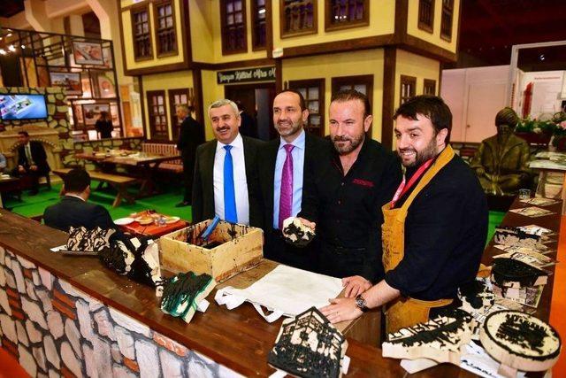 Başkan Doğan, Yapex Fuarı&rsquo;nı Ziyaret Etti 1