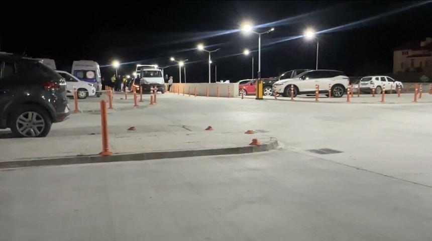 Tacize direndiği iddiasıyla başından vurulan &ccedil;ocuk fel&ccedil; kaldı