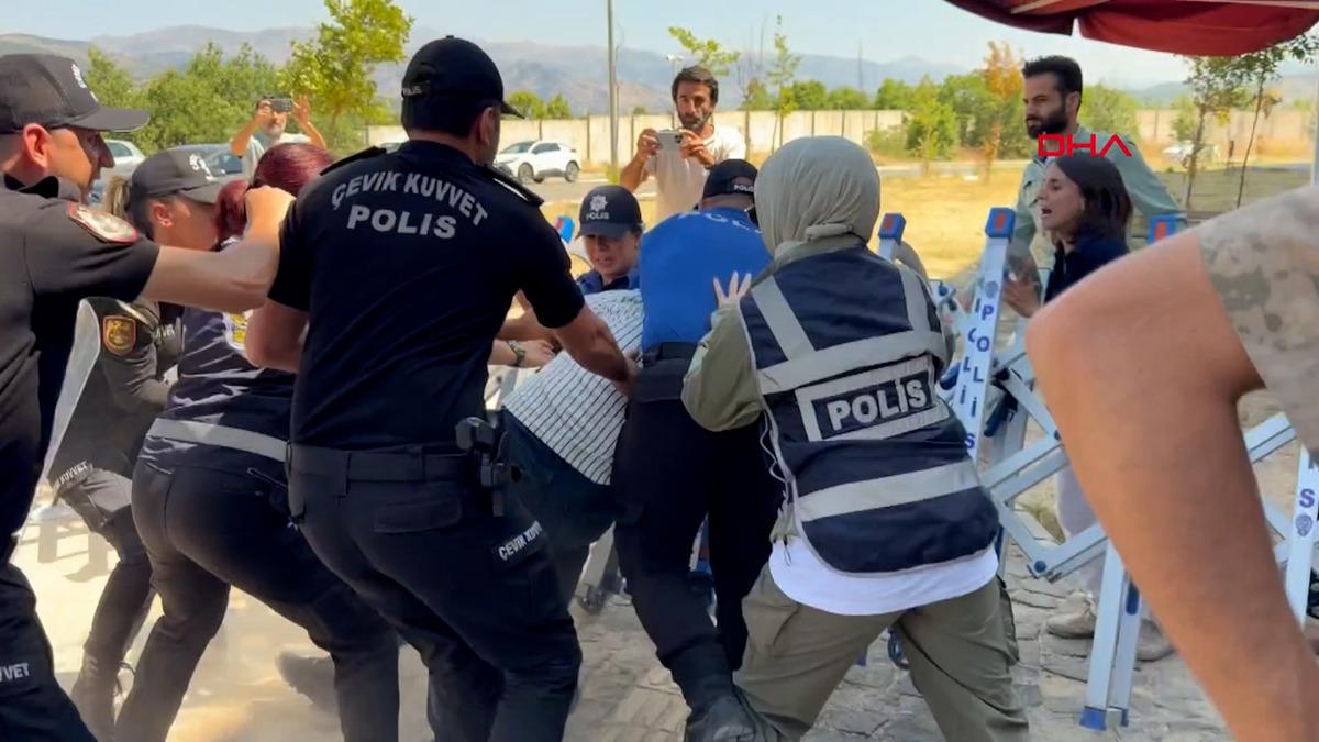 Gülistan Doku soruşturması... Tuncay Sonel in eşi katil sloganlarıyla adliyeye getirildi 6