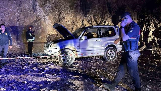 Bolu’da uçuruma yuvarlanan cipte hayatını kaybeden iki sevgili son yolculuklarına uğurlandı 8