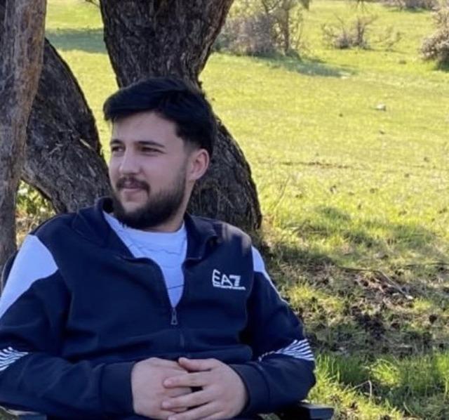 Bolu’da uçuruma yuvarlanan cipte hayatını kaybeden iki sevgili son yolculuklarına uğurlandı 5