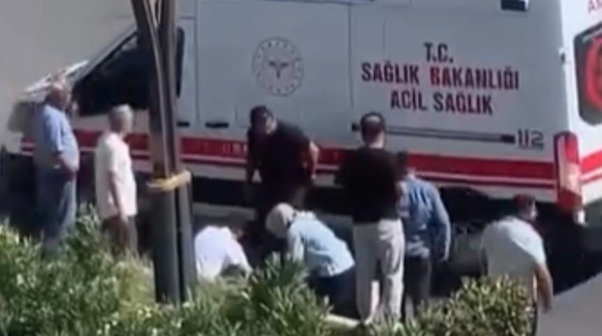 Gaziantep&rsquo;te ref&uuml;je &ccedil;arpan motosikletin gen&ccedil; s&uuml;r&uuml;c&uuml;s&uuml; hayatını kaybetti