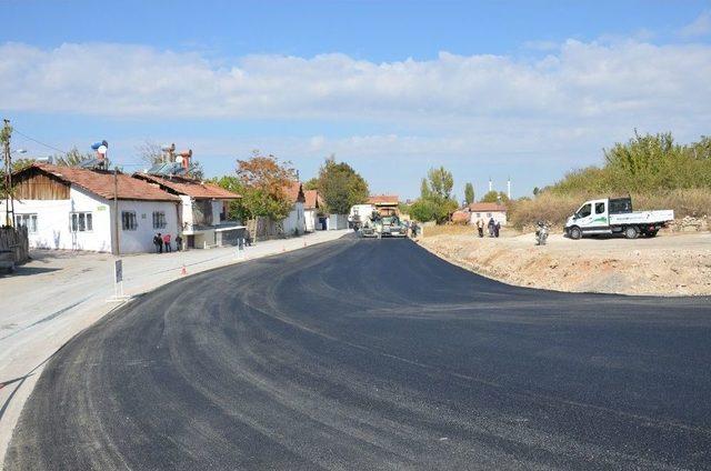 Yeşilyurt&rsquo;ta Ulaşım Ağı G&uuml;&ccedil;leniyor 1