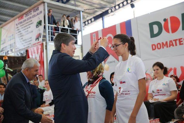 Antalya B&uuml;y&uuml;kşehir Belediye Başkanı T&uuml;rel: "&ccedil;ift&ccedil;iye &Ouml;nemli Destek Sağlıyoruz" 2