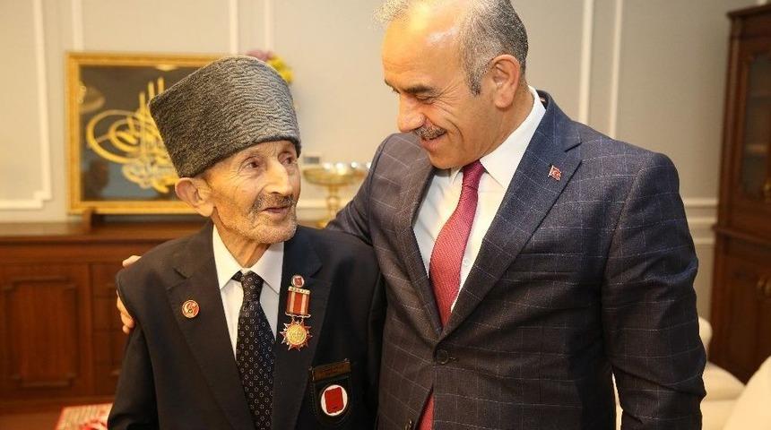 65 Yıl Sonra Gelen Madalya