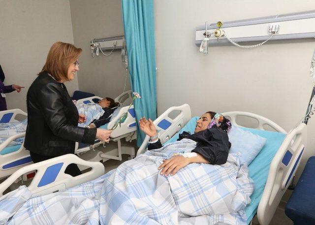 Fatma Şahin, İnayet Topçuoğlu Hastanesini İnceledi 2