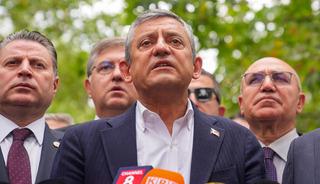 Son dakika | &Ouml;zg&uuml;r &Ouml;zel'e yeni g&ouml;rev: Yeni Parti'nin resmen genel başkanı oldu