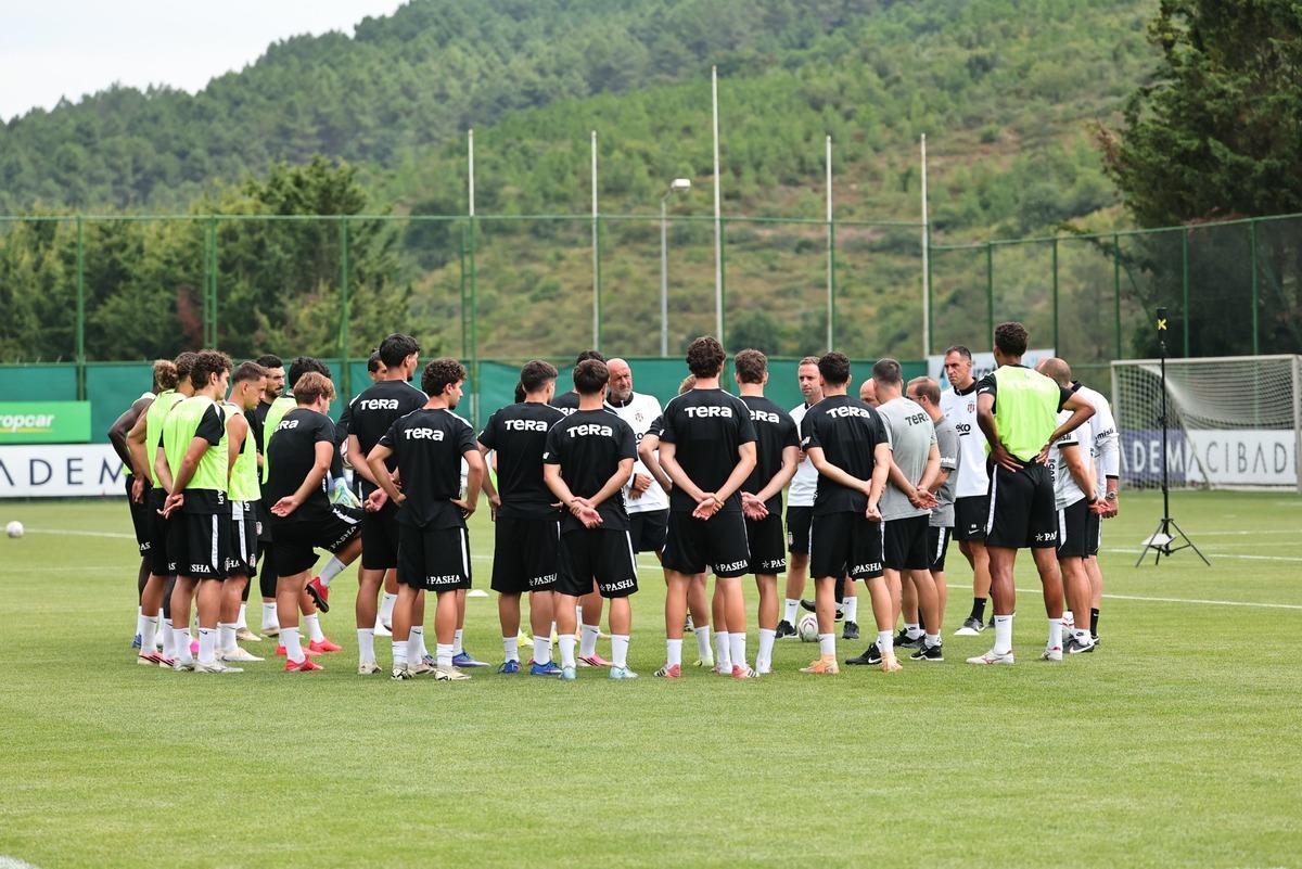 CANLI| Midtjylland - Beşiktaş ma&ccedil;ı anlatımı! Ma&ccedil; hangi kanalda? Saat Ka&ccedil;ta? Ne zaman? Ma&ccedil;ın hakemi kim? 3
