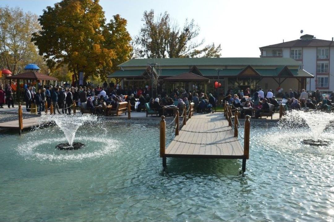 Niksar&rsquo;da 11 Bin Metre Karelik Kent Park A&ccedil;ıldı