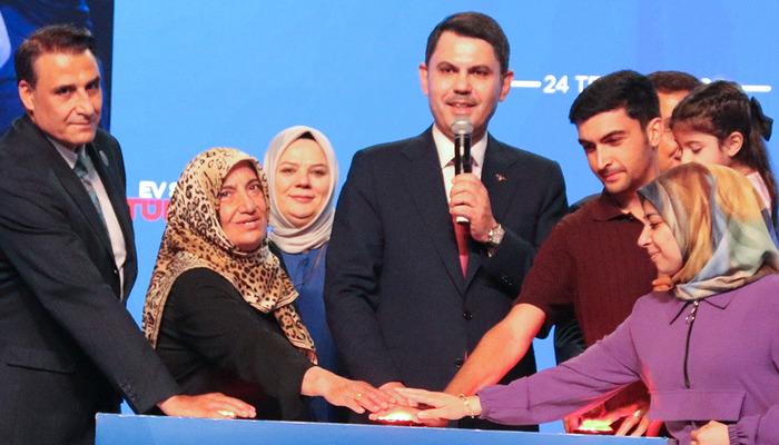 Bakan Kurum'dan dikkat &ccedil;eken 'Ahbap' g&ouml;ndermesi