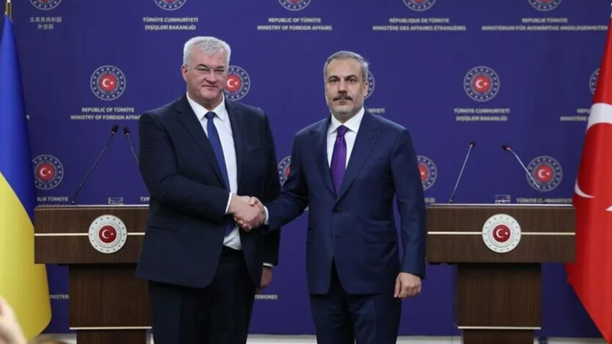 Bakanı Fidan, Ukraynalı mevkidaşı ile görüştü