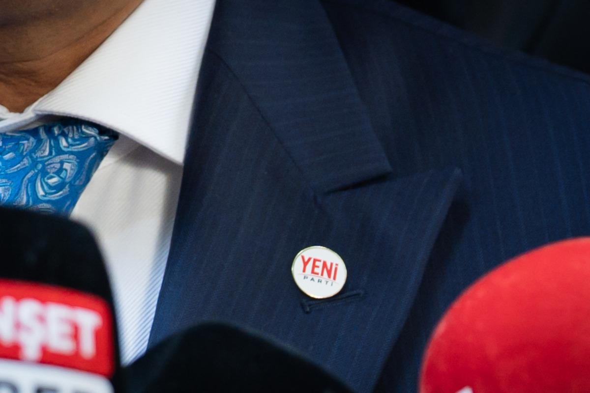 Mansur Yavaş Yeni Parti ye geçecek mi? Özgür Özel den açıklama 1
