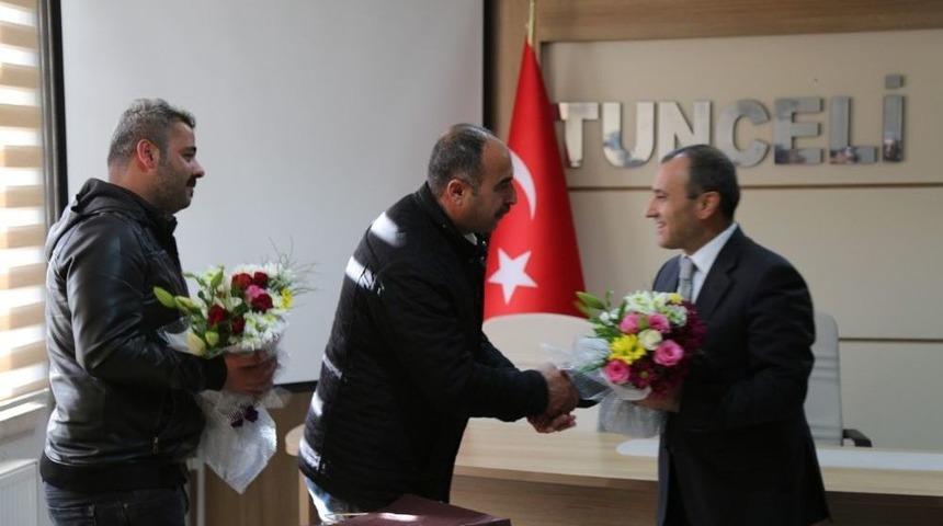 Sorunu &Ccedil;&ouml;zen Vali Sonel&rsquo;e, Minib&uuml;s&ccedil;&uuml;lerden Teşekk&uuml;r