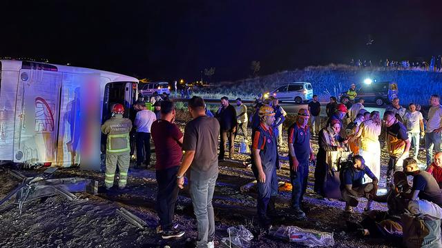 Kırıkkale'de yolcu otobüsü devrildi! 40 yaralı