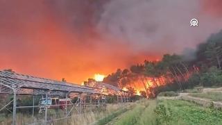 130 bin kişi tahliye ediliyor... Fransa ve İspanya'da yangın alarmı