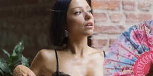 "En seksi T&uuml;rk kadını" se&ccedil;ilmişti! Tekne tatilinden paylaştı