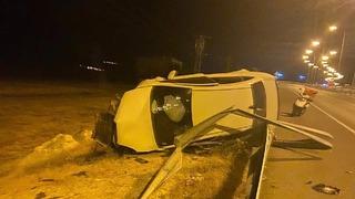Siirt’te hafif ticari araç takla attı, sürücü kazayı yara almadan atlattı