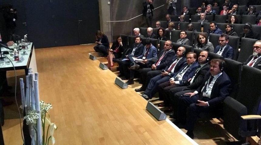 Başkan Kara Şehir Ve G&ouml;&ccedil; &rdquo;konulu Konferansa