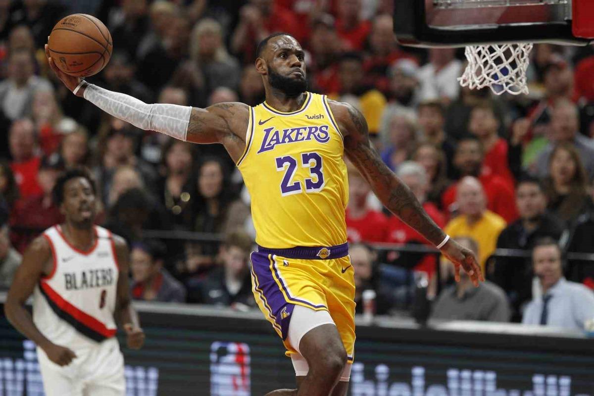 LeBron James, NBA’de 4. farklı takımda forma giyecek 1