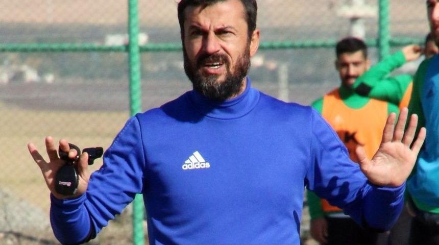 Ali Tandoğan: &ldquo;sezon Sonunda Kupayı Kaldırmak İstiyoruz&rdquo;