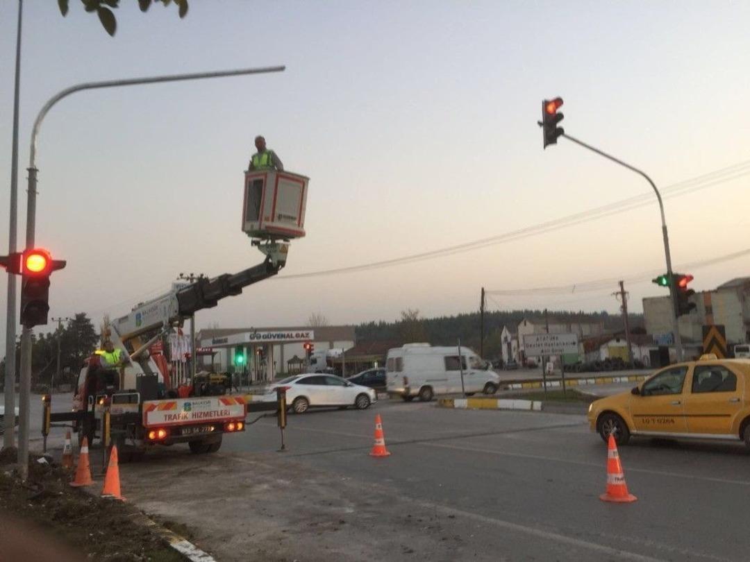 B&uuml;y&uuml;kşehir&rsquo;den Atat&uuml;rk Devlet Hastanesi Kavşağı&rsquo;na Sinyalizasyon