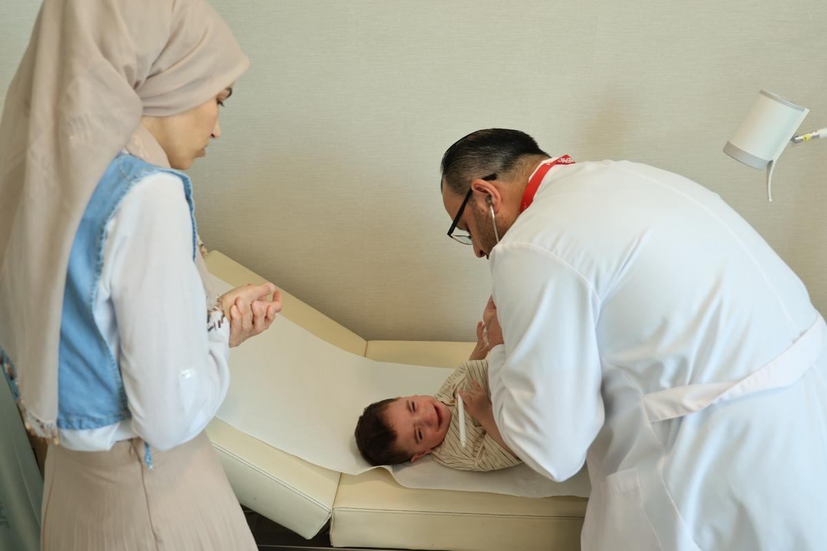 Doğduğu günden beri kusuyordu! Meğer yüz binde bir görülen hastalığa yakalanmış 1