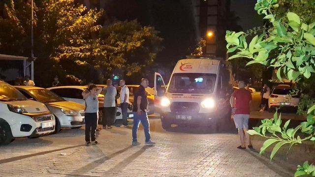 7 yaşındaki kızlarının g&ouml;z&uuml; &ouml;n&uuml;nde... Yastıkla y&uuml;z&uuml;n&uuml; kapatıp ateş etmiş 6