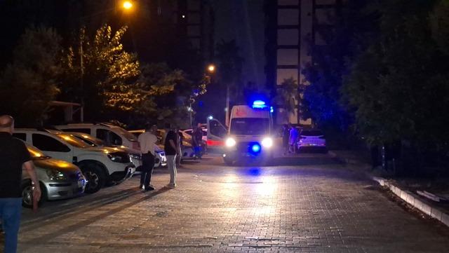 7 yaşındaki kızlarının g&ouml;z&uuml; &ouml;n&uuml;nde... Yastıkla y&uuml;z&uuml;n&uuml; kapatıp ateş etmiş 5