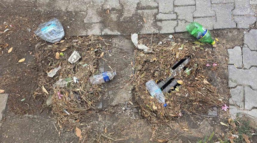 Bandırma&rsquo;da sağanak sonrası cadde ve sokaklarda su birikintileri oluştu